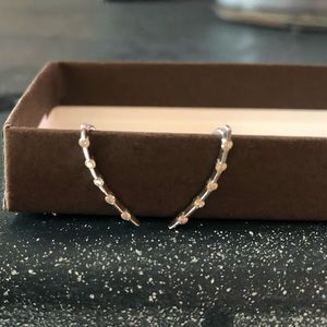 Diamonds and white gold earrings